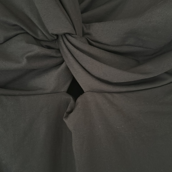 Zara black dress long sleeve with a triangle opening on the front at waist. - Picture 2 of 7